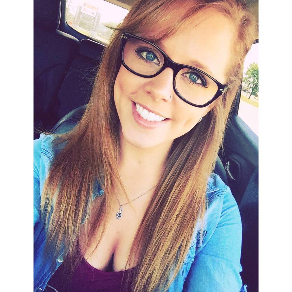 Meet your Posher, Mindy sue